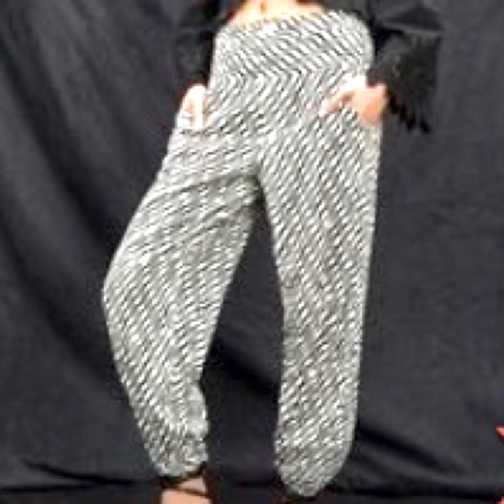 COPY - Anthropologie Harem Pants Off White Black 6 Petite